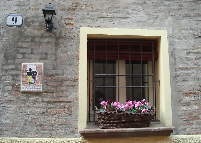 Le Stanze Di Torcicoda Panzió Ferrara